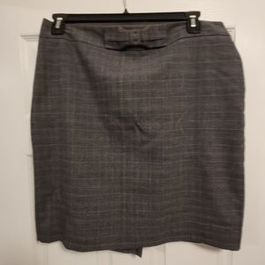 EUC Loft Plaid Pencil Skirt